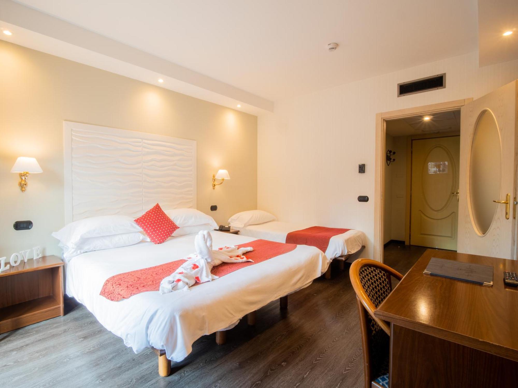 Hotel Central Wellness Sorrento Kültér fotó